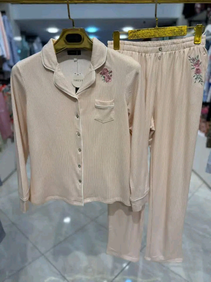 ❄بيجامة لبرودي❄