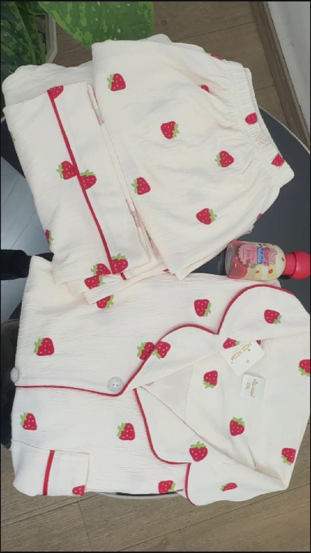 🍓بيجامة الفراولة🍓