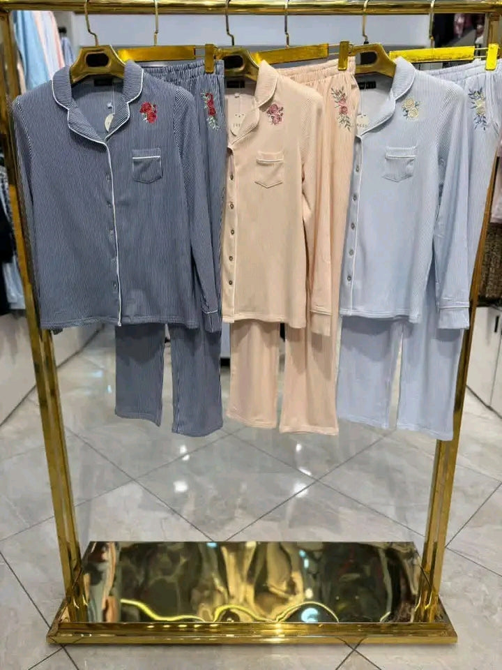 ❄بيجامة لبرودي❄