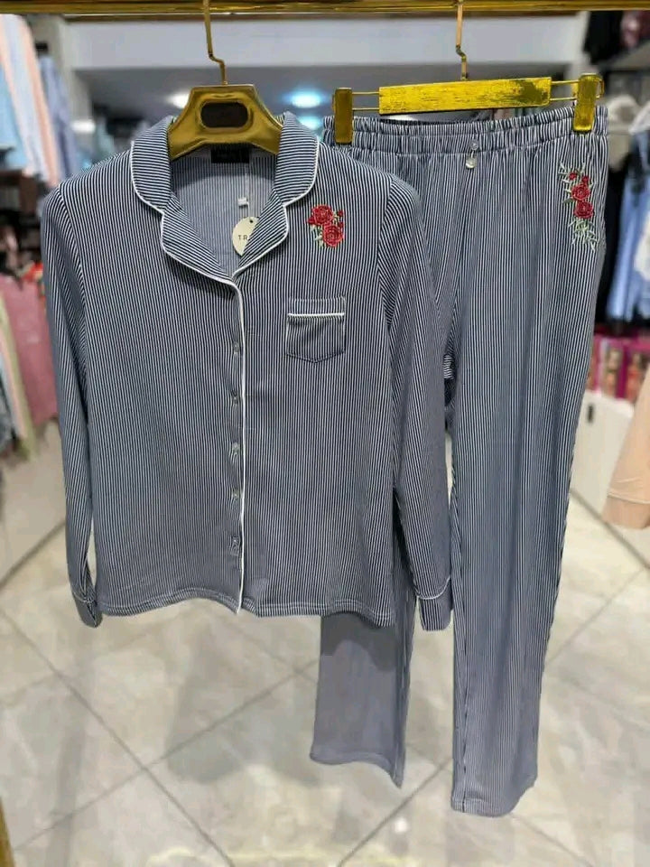 ❄بيجامة لبرودي❄